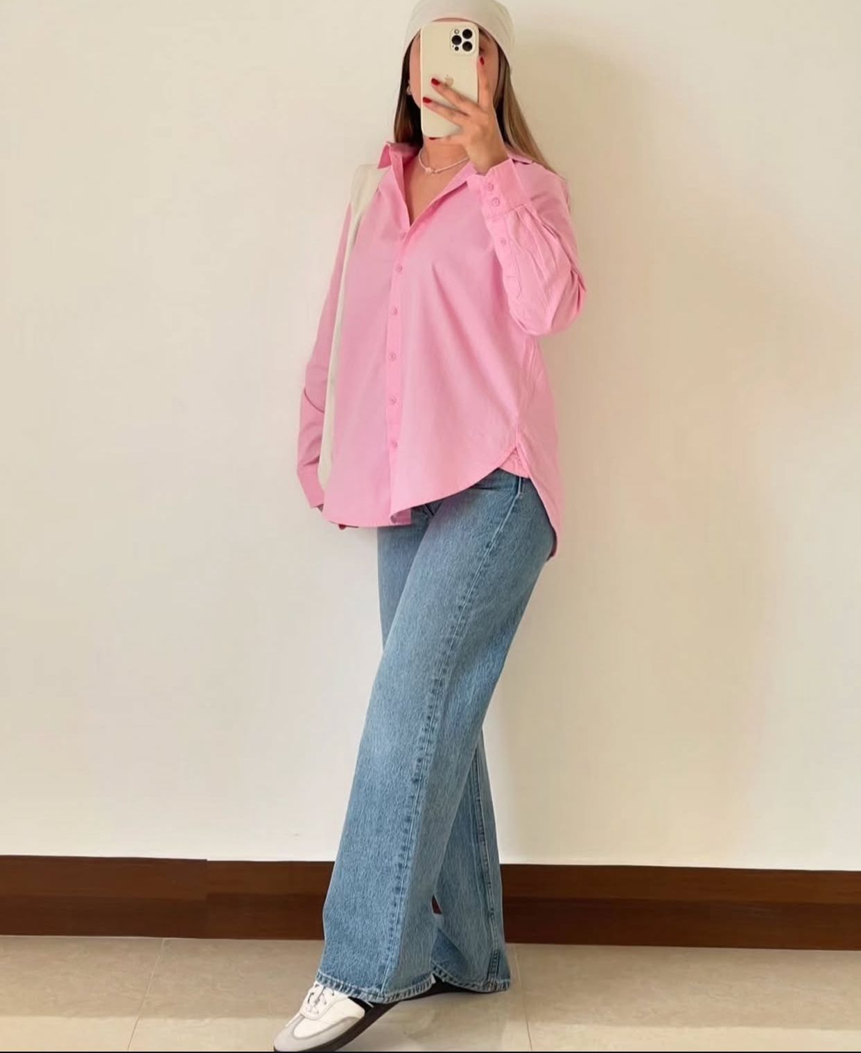 BUTTON DOWN SHIRT WITH WIDE LEG JEANS