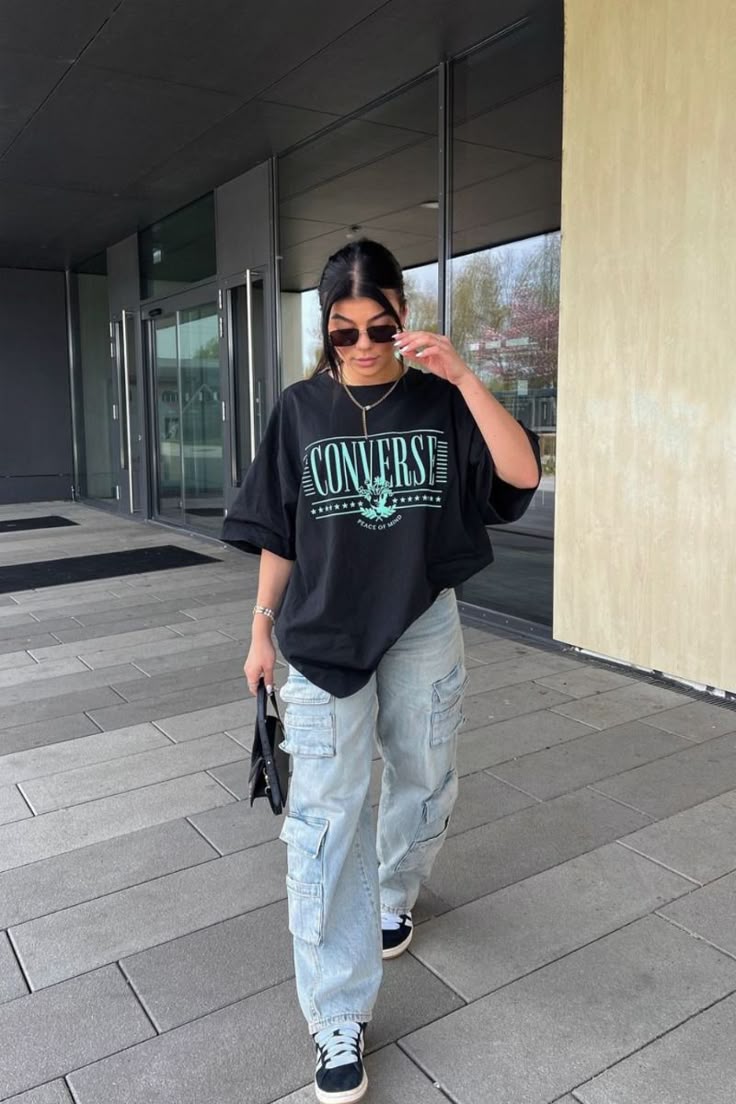 OVERSIZED TEES
