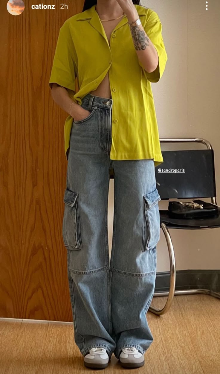 BUTTON DOWN WITH CARGO JEANS