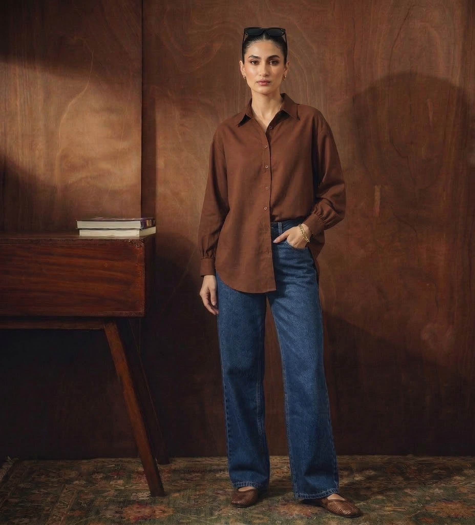 BROWN BUTTON DOWN SHIRT & MID-BLUE WIDE LEG JEANS