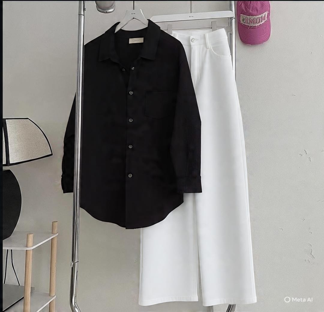 BUTTON DOWN SHIRT WITH WIDE LEG JEANS